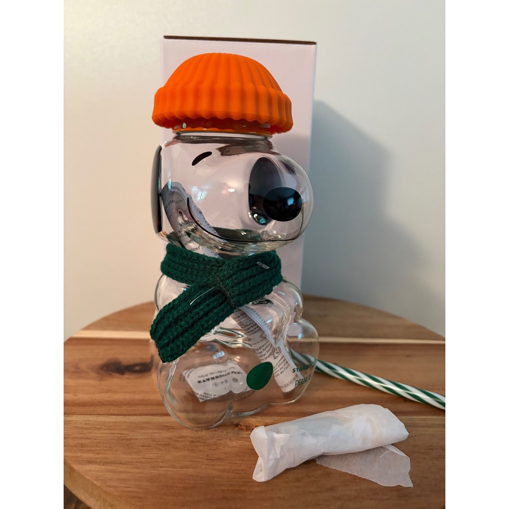 Starbucks X Peanuts Snoopy 24 oz Glass Cold Cup Fall 2026 New in Box